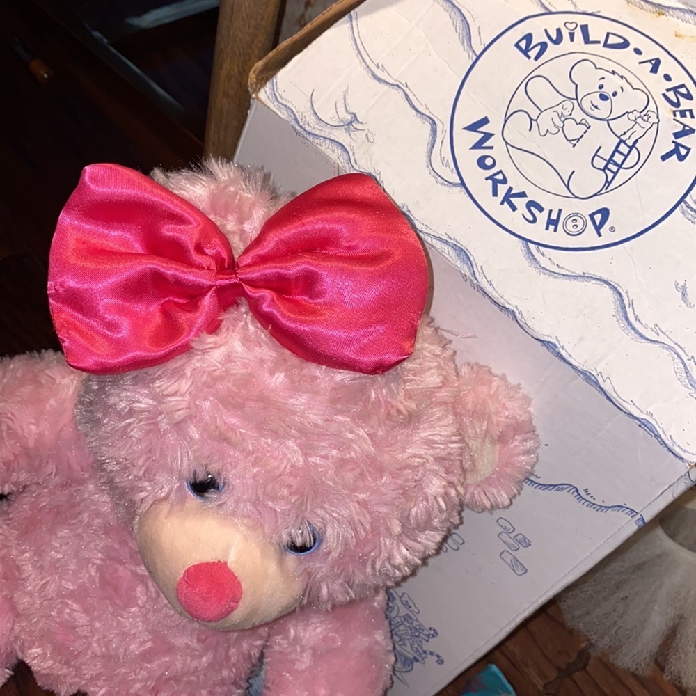 Build-A-Bear bear hair accessories 1 black bow. 1 pink bow. 1 golden tiara crown - Picture 6 of 9